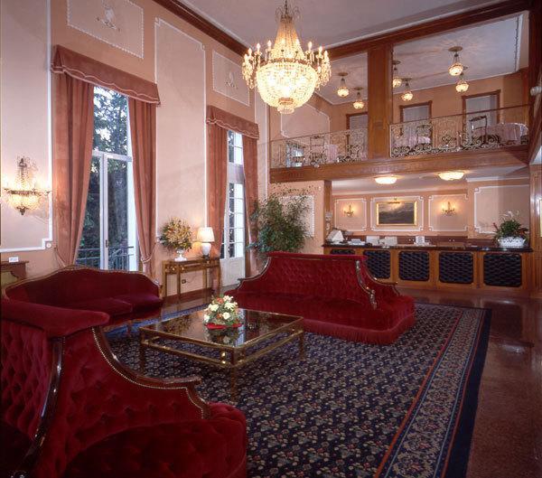 Hotel Regina Olga Lake Como Buitenkant foto